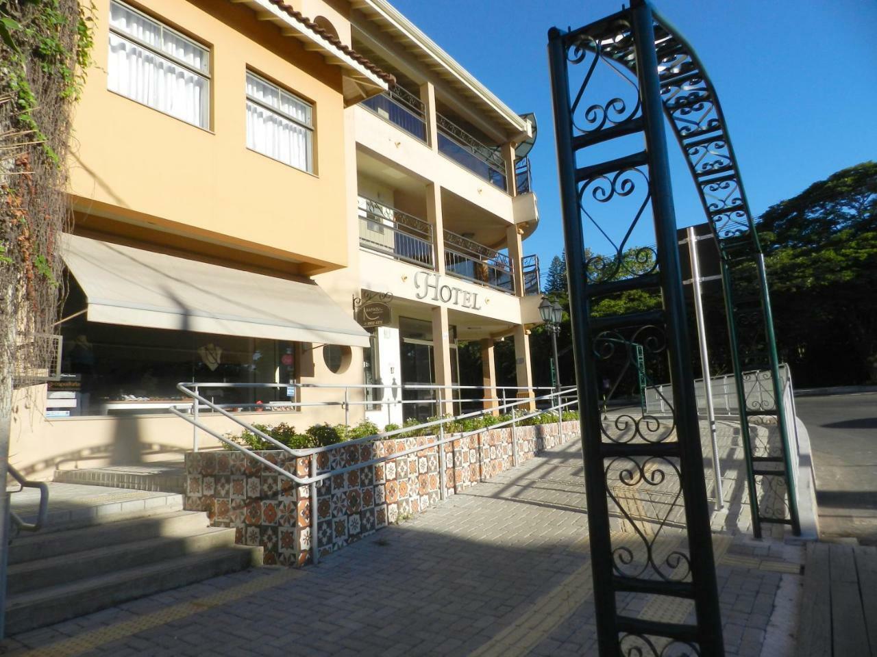 Holambra Garden Hotel Exteriér fotografie The entrance to the hotel